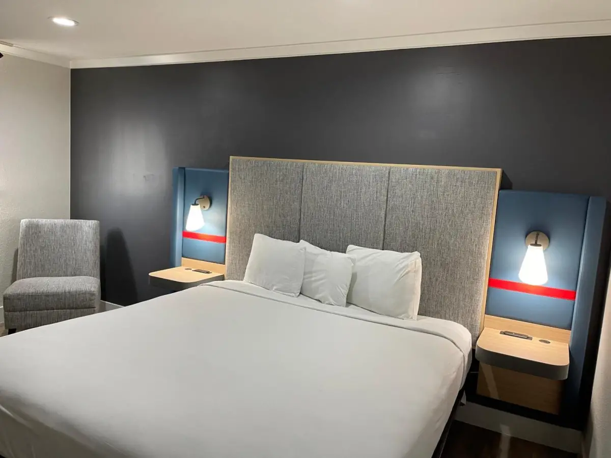 Roy Inn & Suites -Sacramento Midtown 8